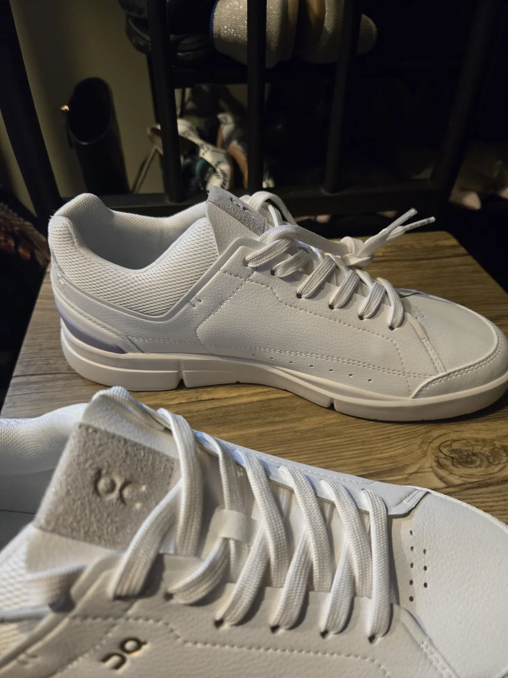 On Running Women’s White Low-Top Sneakers w/ Purple Accent Sz 10 New